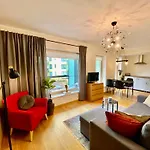 Charming Centre With Free Parking And Spacious Balcony * تالين
