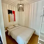 Charming Centre With Free Parking And Spacious Balcony تالين