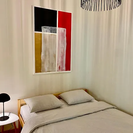 Charming Centre With Free Parking And Spacious Balcony Tallin