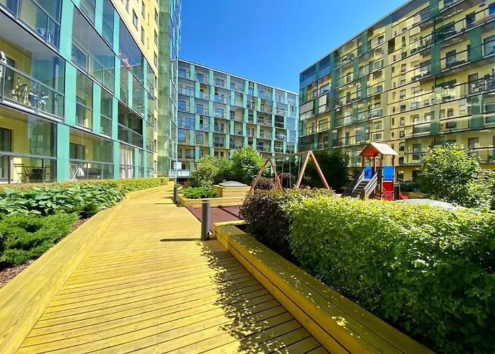 Charming Centre With Free Parking And Spacious Balcony